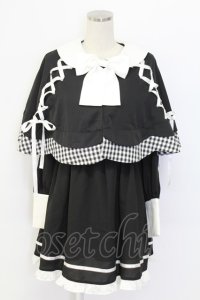 Jamie エーエヌケー / サイド編み下げケープワンピース  黒Ｘ白 T-25-12-14-024-LO-OP-SA-ZT