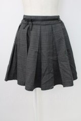 axes femme / チェックショートパンツ  グレーＸ黒チェック T-25-12-17-036-AX-PA-SA-ZT