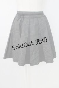 axes femme / チェックショートパンツ  グレーＸ黒チェック T-25-12-17-036-AX-PA-SA-ZT