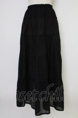 KANEKO ISAO / 生地違い段スカート  ブラック T-25-12-17-043-EL-SK-SA-ZT