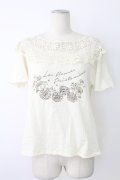 axes femme / 肩レースプリントTシャツ  アイボリー T-25-12-17-006-AX-TO-SA-ZT