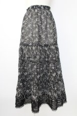 画像1: KANEKO ISAO / フラワー刺繍ドットスカート  ブラック T-25-12-17-048-EL-SK-SA-ZT527 (1)