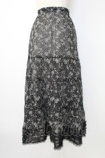 画像2: KANEKO ISAO / フラワー刺繍ドットスカート  ブラック T-25-12-17-048-EL-SK-SA-ZT527 (2)
