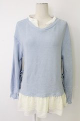 axes femme / 裾レースシャツレイヤードPO  サックスＸ白 T-25-12-17-013-AX-TO-SA-ZT