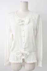 画像1: INGEBORG / ピンタックオーバーブラウス  ホワイト T-25-12-17-003-LO-BL-SA-ZT526 (1)