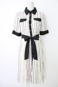 axes femme / マルチストライプ柄シャツワンピース  白Ｘ黒 T-25-12-17-025-AX-OP-SA-ZT