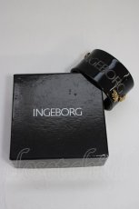 画像4: INGEBORG / ロゴ&金属チャーム付きクリアバングル  ブラック T-25-12-28-028-LO-ZA-SA-ZT394 (4)