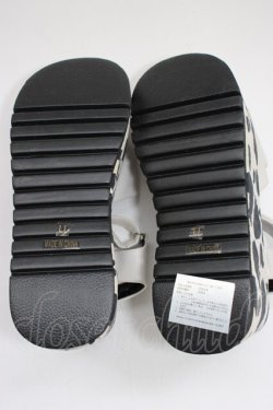 画像4: YOSUKE / 牛柄厚底サンダル LL 黒Ｘ白 T-26-01-04-027-PU-SH-SA-ZT