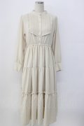 F&A / フロントピンタックロングティアードワンピース  アイボリー T-26-01-08-003-LO-OP-SA-ZT