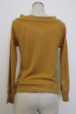 画像2: axes femme / Ｖネックニットプルオーバー  マスタード T-26-01-13-005-AX-TO-IG-ZT531 (2)
