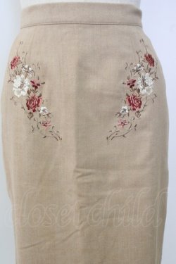 画像3: axes femme / 刺繍入りタイトスカート  ブラウン T-26-01-13-014-AX-SK-IG-ZT