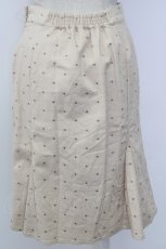 画像2: an another angelus / 釦使い裾マーメイドスカート  アイボリー T-26-01-26-030-CA-SK-SA-ZT561 (2)