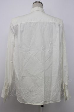 画像2: INGEBORG / カメリアリボン刺繍ポケットシャツ  ホワイト T-26-01-29-001-LO-BL-SA-ZT