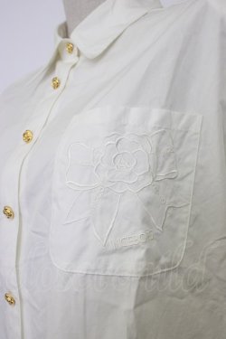 画像8: INGEBORG / カメリアリボン刺繍ポケットシャツ  ホワイト T-26-01-29-001-LO-BL-SA-ZT