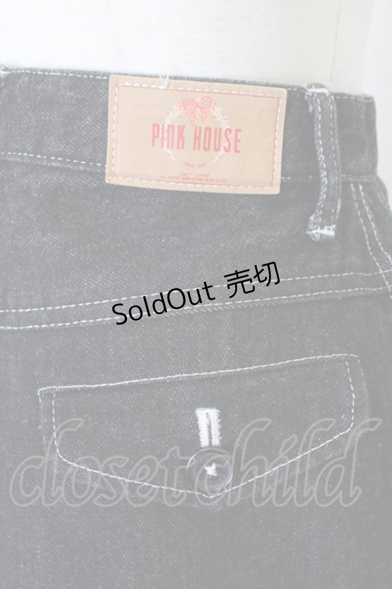 画像5: PINK HOUSE / ロゴワッペン前開きデニムスカート  ブラック T-26-02-01-020-LO-SK-SA-ZT581 (5)