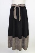 axes femme / ウエストベルト付き裾切替スカート M ブラック×グレー T-26-02-01-021-AX-SK-SA-ZT