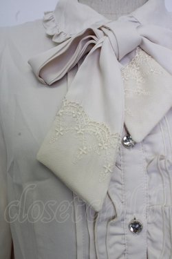 画像6: axes femme / ビジューボタンフリルブラウス M ベージュ T-26-02-02-002-AX-BL-SA-ZT