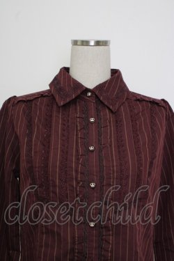 画像4: axes femme / 王冠ボタンストライプフリルブラウス  ボルドー T-26-02-02-004-AX-BL-SA-ZT