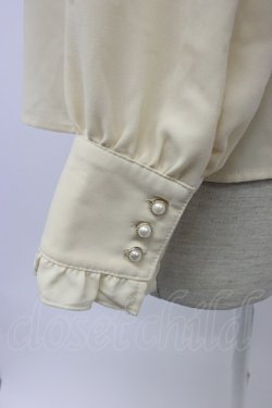 画像4: axes femme kawaii / フリルリボンハイネックブラウス  アイボリー T-26-02-04-002-AX-BL-SA-ZT