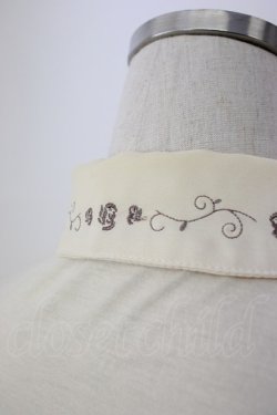 画像4: axes femme / 薔薇刺繍襟ブラウス風カットソー M キナリ T-26-02-05-009-AX-TO-SA-ZT