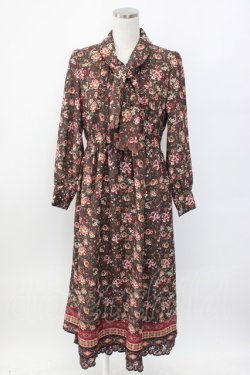 画像1: axes femme NOSTALGIE / パネル柄ボウタイ付きワンピース  ブラウン T-26-02-08-016-AX-OP-SA-ZT