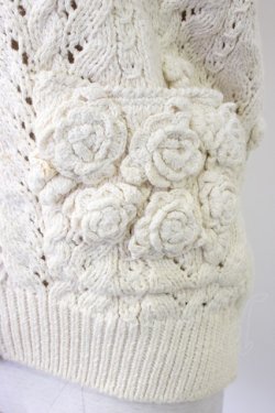 画像3: PINK HOUSE / お花モチーフ使いニットベスト  ベージュ T-26-02-20-006-LO-TO-OW-ZT