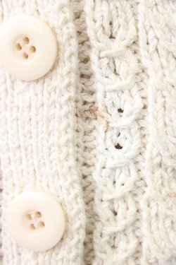 画像4: PINK HOUSE / お花モチーフ使いニットベスト  ベージュ T-26-02-20-006-LO-TO-OW-ZT