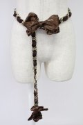 INGEBORG / サテンリボンチェーンベルト  ブラウン T-26-02-26-020-LO-ZA-OW-ZT