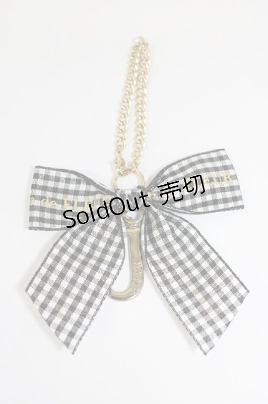 画像2: Maison de FLEUR / イニシャルリボンチャーム   T-26-02-28-009-LO-BG-SA-ZT636-F002 (2)