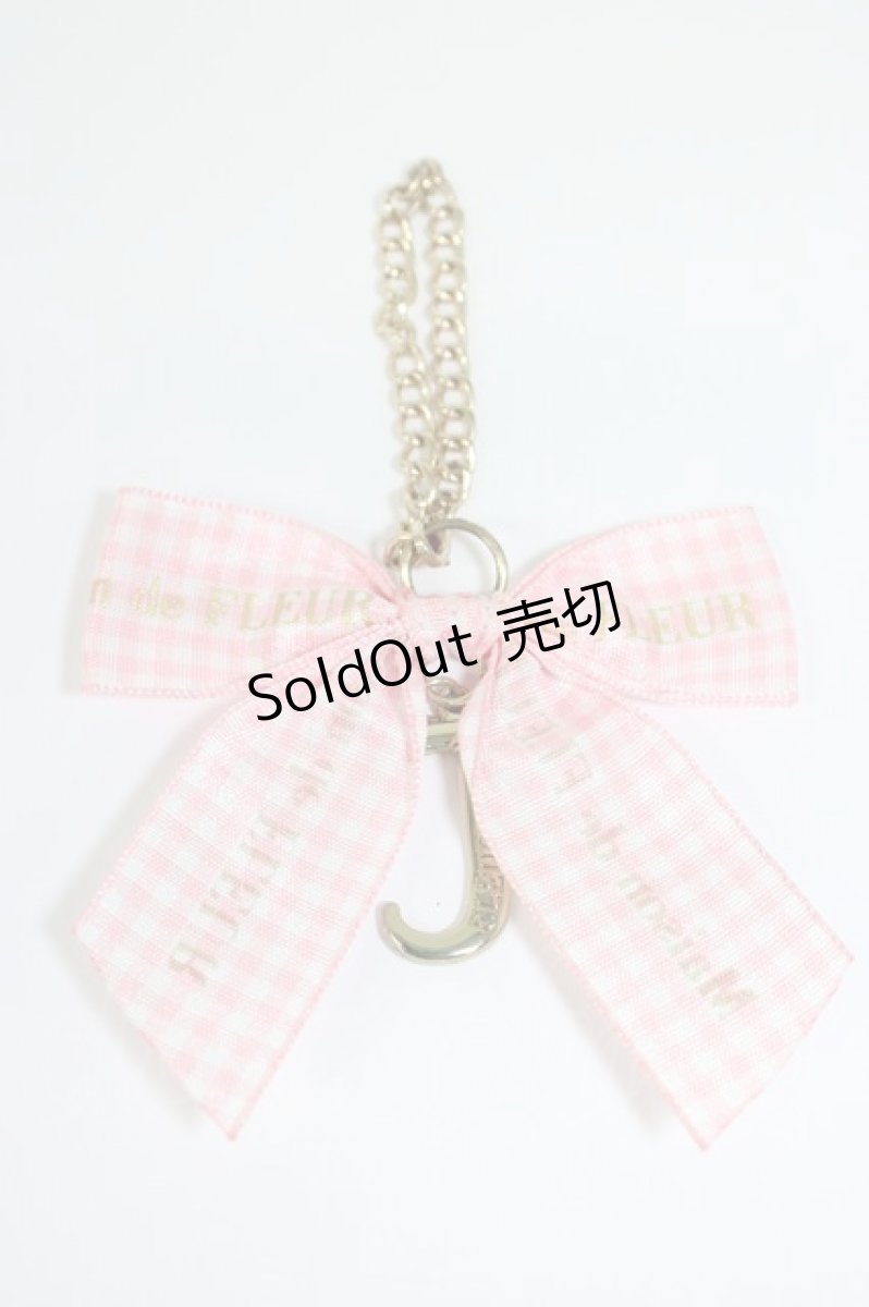 画像2: Maison de FLEUR / イニシャルリボンチャーム   T-26-02-28-022-LO-BG-SA-ZT636-F002 (2)