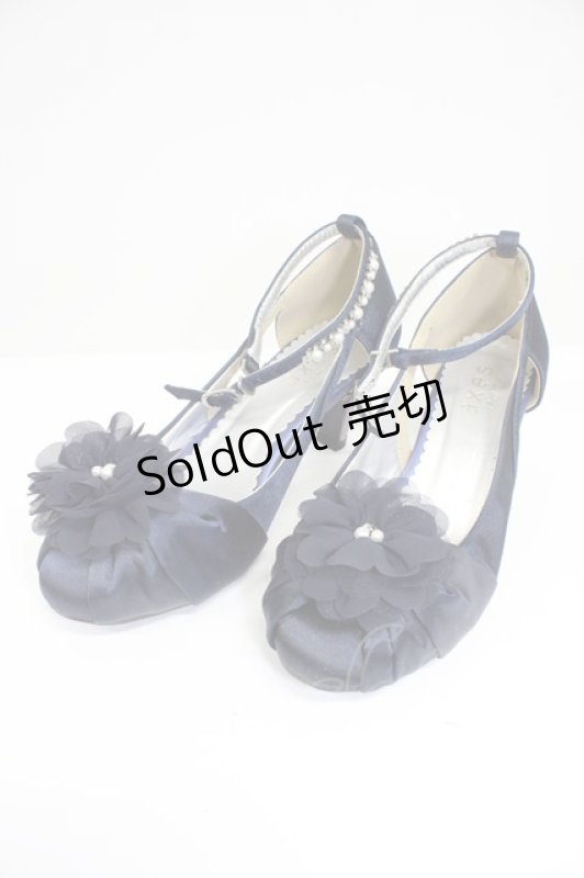 画像1: axes femme / お花コサージュ付パーティーパンプス M ネイビー T-26-03-01-022-AX-SH-SA-ZTK044 (1)