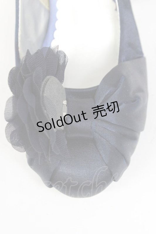 画像6: axes femme / お花コサージュ付パーティーパンプス M ネイビー T-26-03-01-022-AX-SH-SA-ZTK044 (6)