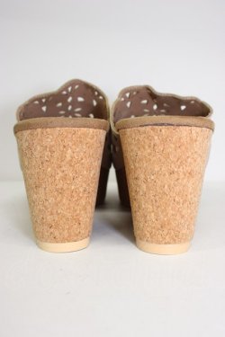 画像2: axes femme / カットワーク使いミュール L ベージュ T-26-03-01-010-AX-SH-SA-ZT