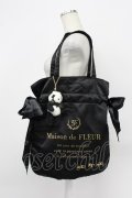 Maison de FLEUR / パンダチャーム付きダブルリボントートバッグ  黒 T-26-03-02-031-LO-BG-SA-ZT