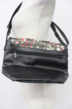 画像3: PINK HOUSE / メリーストロベリー柄ショルダーバッグ  黒Ｘ赤Ｘ白 T-26-03-02-035-LO-BG-SA-ZT