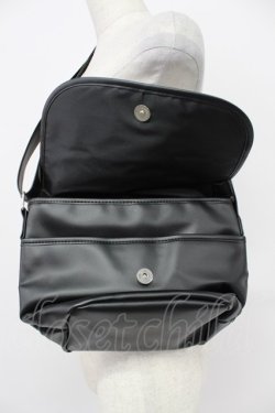 画像4: PINK HOUSE / メリーストロベリー柄ショルダーバッグ  黒Ｘ赤Ｘ白 T-26-03-02-035-LO-BG-SA-ZT