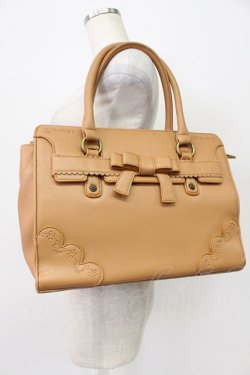 画像1: axes femme / スカラップリボン薔薇型押し2WAYトートバッグ  ベージュ T-26-03-02-005-AX-BG-SA-ZT