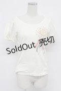 Emily Temple cute / タッセルプリント半袖カットソー  アイボリー T-26-03-07-013-ET-TO-SA-ZT638