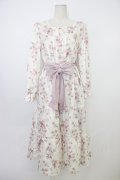 axes femme / 桜柄ティアードワンピース M キナリ T-26-03-08-033-AX-OP-SA-ZT