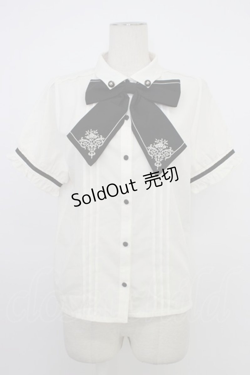画像1: axes femme / 刺繍リボンセットブラウス  アイボリーＸ黒 T-26-03-11-003-AX-BL-SA-ZT641 (1)