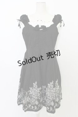 画像1: BABY,THE STARS SHINE BRIGHT / 花車刺しゅうヨークジャンパースカート  黒 T-26-03-11-026-BA-OP-SA-ZT