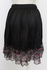 画像2: MARBLE / 裾シフォンフラワースカート  黒Ｘピンク T-26-03-11-044-GO-SK-SA-ZT643 (2)