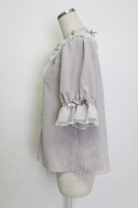 画像3: axes femme kawaii / プチリボン半袖ブラウス  グレー T-26-03-13-003-AX-BL-SA-ZT (3)