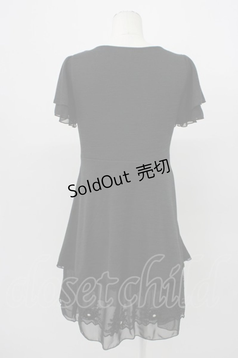 画像2: axes femme / 裾お花モチーフ半袖ワンピース  黒 T-26-03-13-030-AX-OP-SA-ZT645 (2)