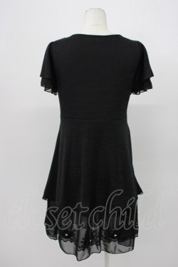 画像2: axes femme / 裾お花モチーフ半袖ワンピース  黒 T-26-03-13-030-AX-OP-SA-ZT