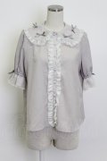 axes femme kawaii / プチリボン半袖ブラウス  グレー T-26-03-13-003-AX-BL-SA-ZT
