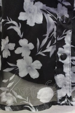 画像4: evelyn / フラワーハイネックリボンタイ半袖ブラウス  黒Ｘグレー T-26-03-15-014-LO-BL-SA-ZT