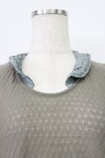 画像4: KANEKO ISAO / ピコフリル使い襟付き半袖ニット  チャコールグレー T-26-03-16-016-EL-TO-OW-ZT647 (4)