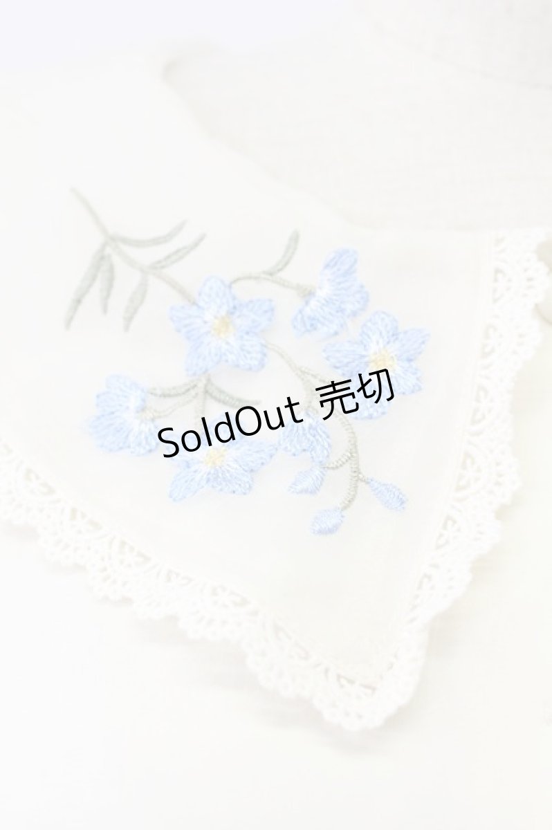 画像5: Fi.n.t / デルフィニウム刺繍ビッグカラーブラウス  ホワイト×ブルー T-26-03-16-005-CA-TO-SA-ZT (5)