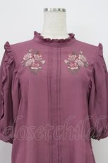 画像4: axes femme / ローズ刺繍プチフリルブラウス M 濃ピンク T-26-03-16-013-AX-BL-SA-ZT647 (4)